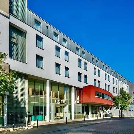 Stadthotel فندق 3*