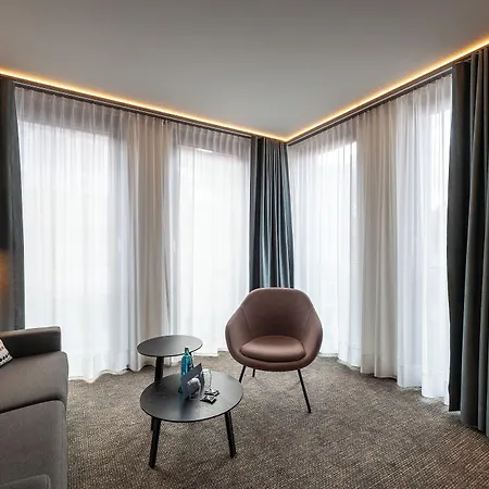 Stadthotel فندق