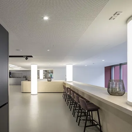 Stadthotel Ξενοδοχείο 3*